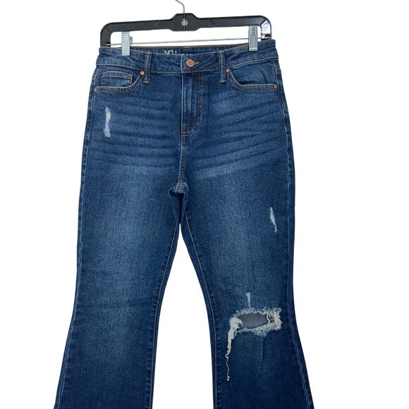 No Boundaries Womens Distressed Flared Jeans Size 5 Medium Wash Denim - Picture 2 of 11